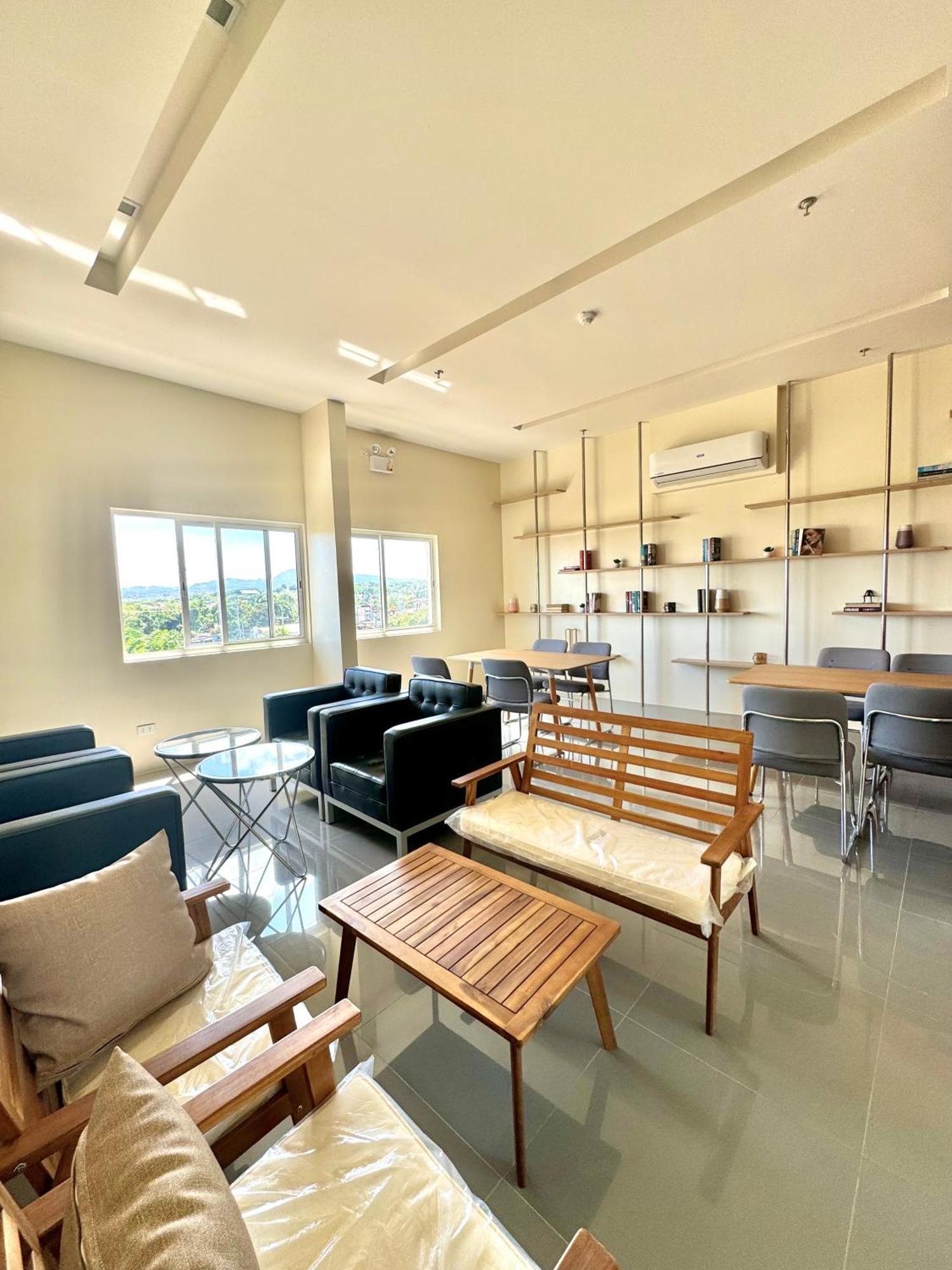Fullerton Suites Puting Kahoy Экстерьер фото