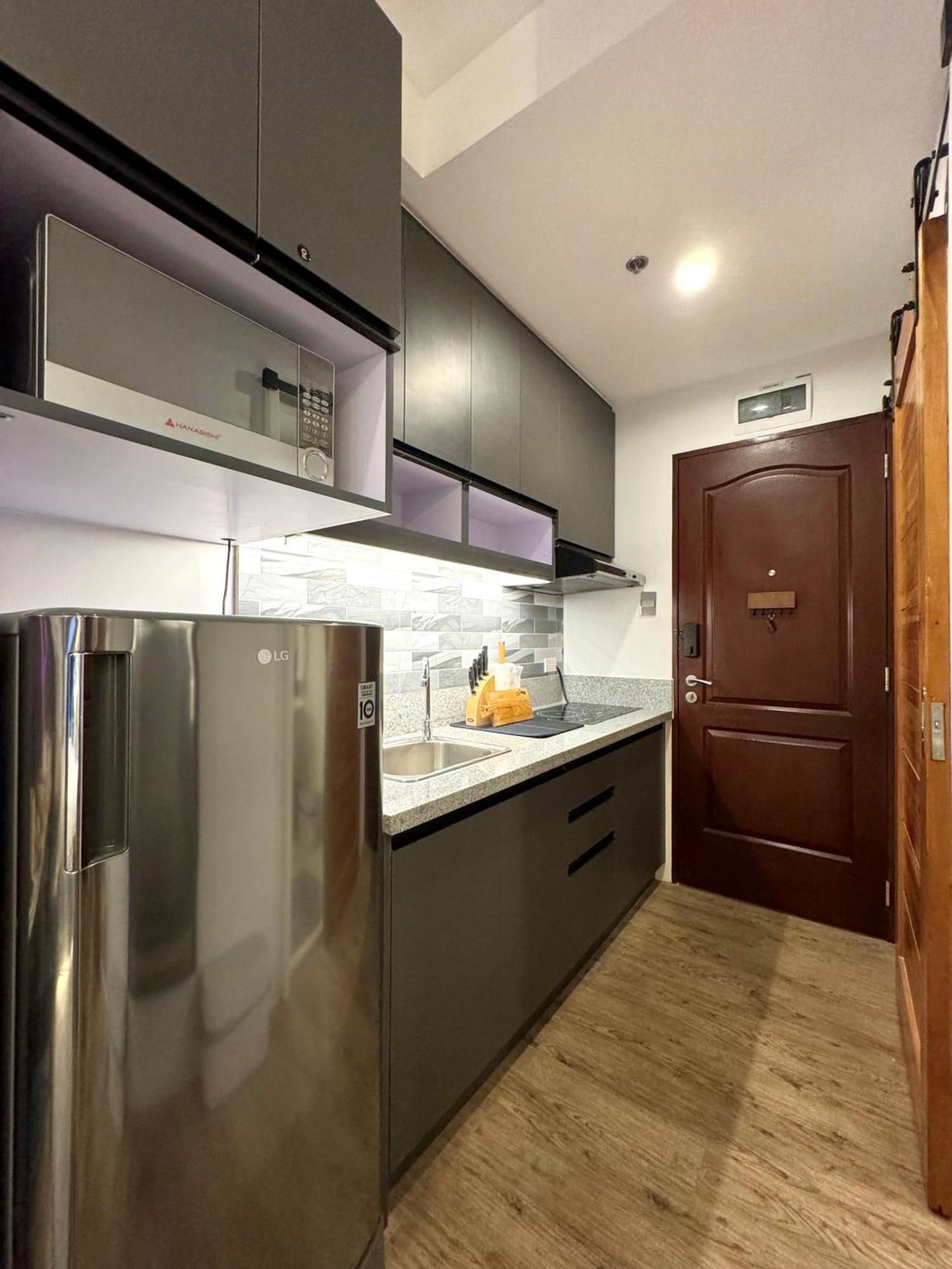 Fullerton Suites Puting Kahoy Экстерьер фото
